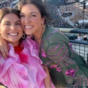 Meet your Posher, Claire